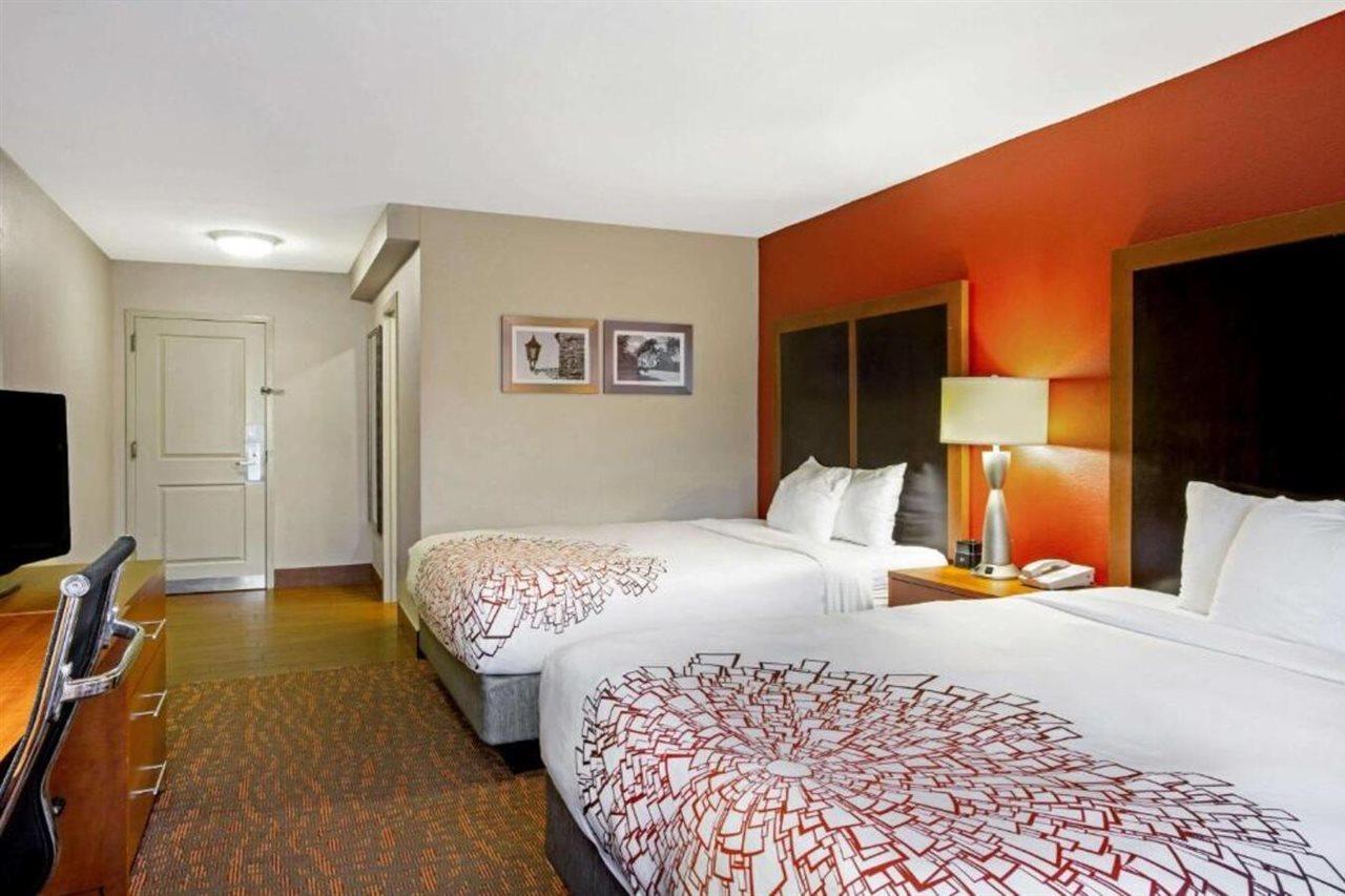 Hotel La Quinta By Wyndham Williamsburg Historic Area Exteriér fotografie